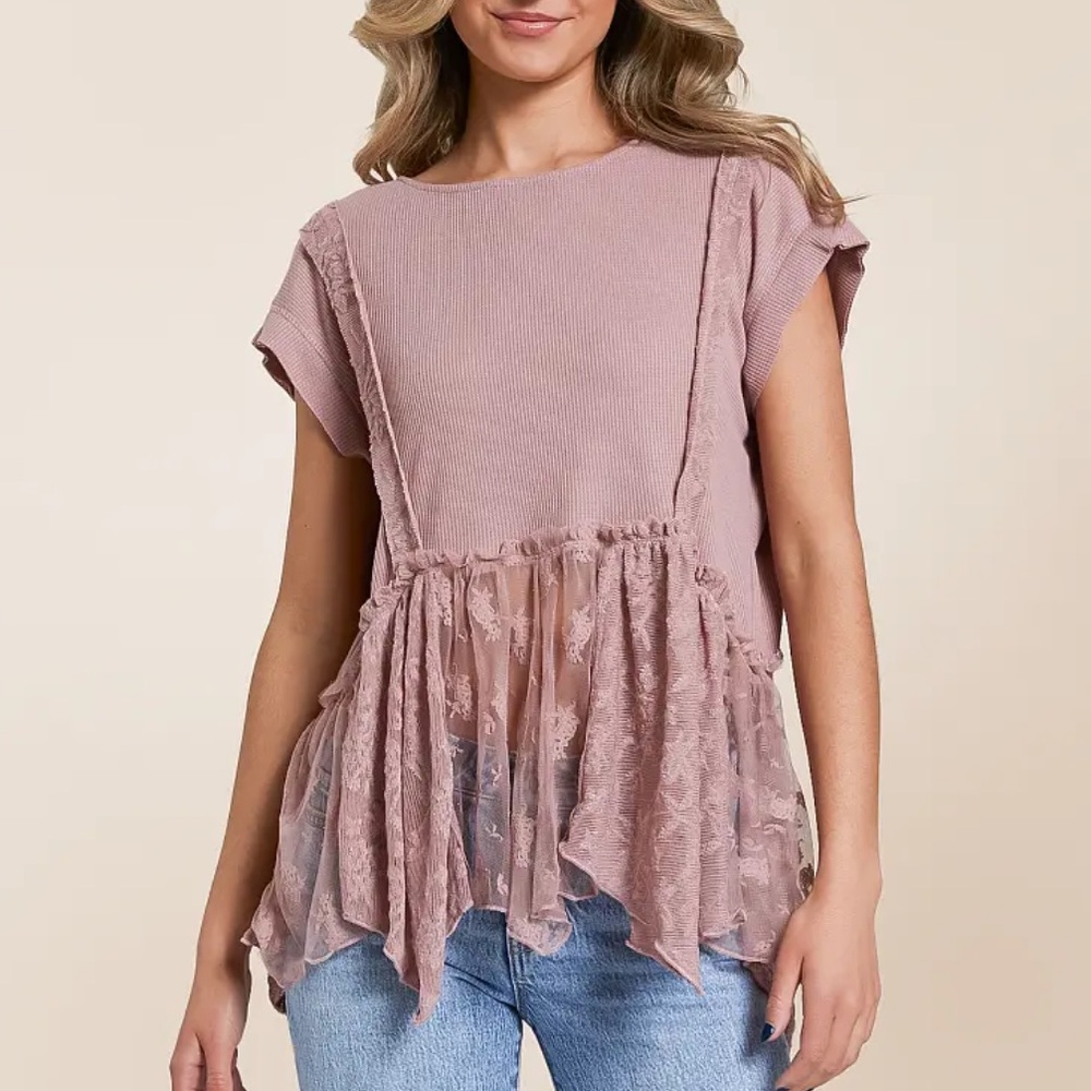Daytrip | Baby Peplum Lace Top